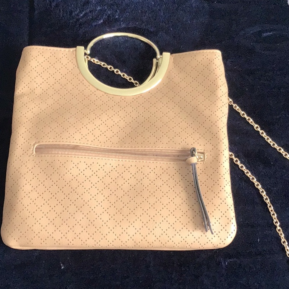Women’s Kelly & Katie chain cross body handbag 👜